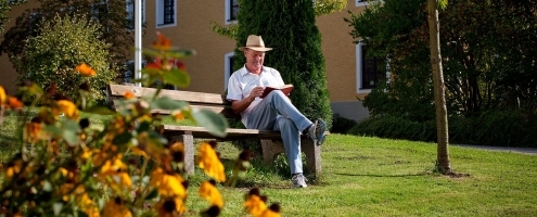 Lesen Sie zur Entspannung in Ruhe ein Buch